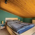 Rowelovebb Homestay *
